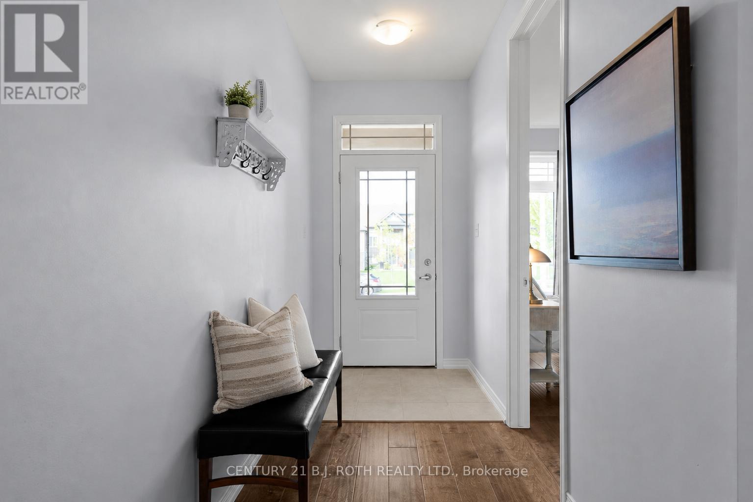 117 Isabella Drive, Orillia, Ontario  L3V 8K7 - Photo 2 - S13663374