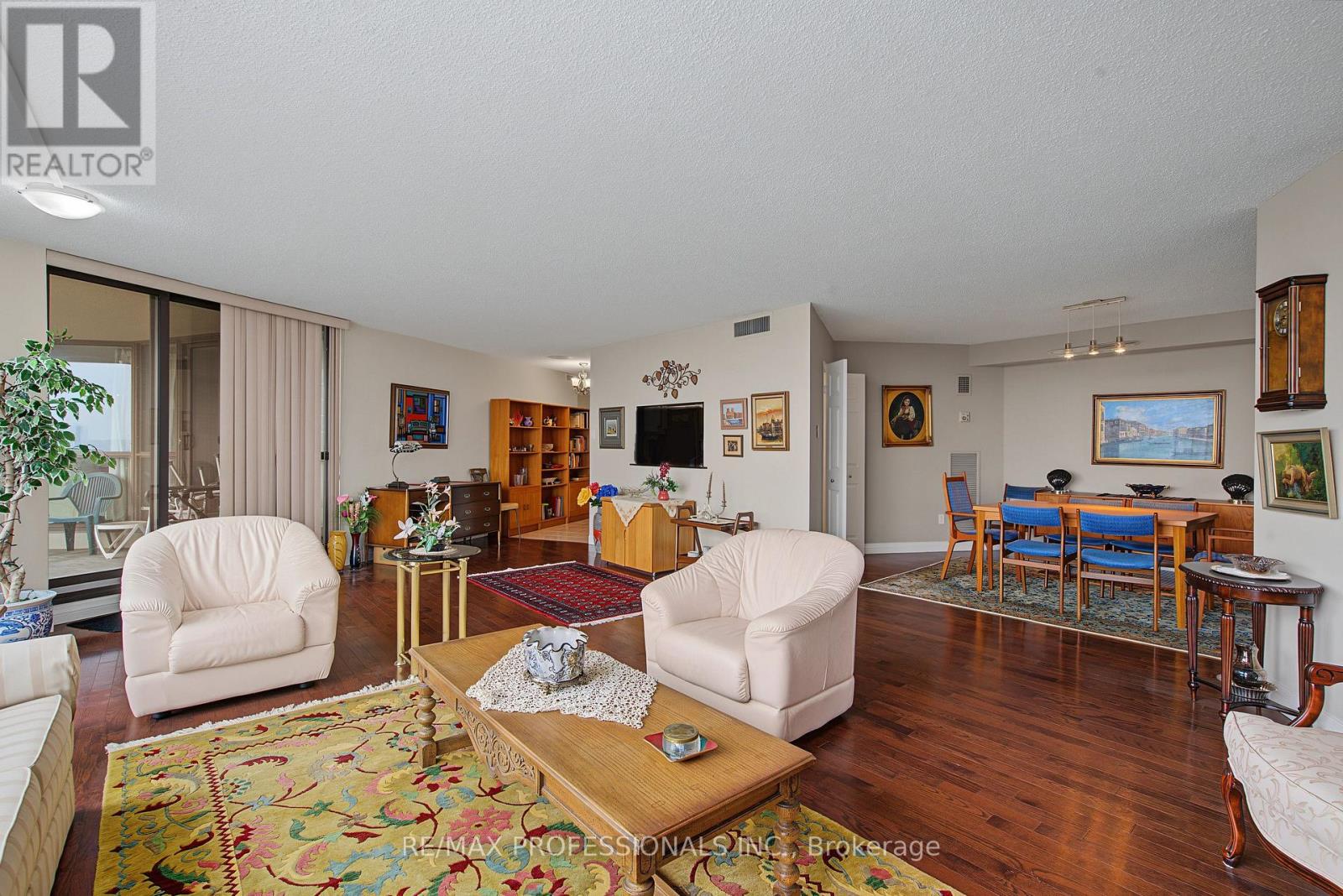 1004 - 2010 Islington Avenue, Toronto, Ontario M9P 3S8 - Photo 10 - W13663330