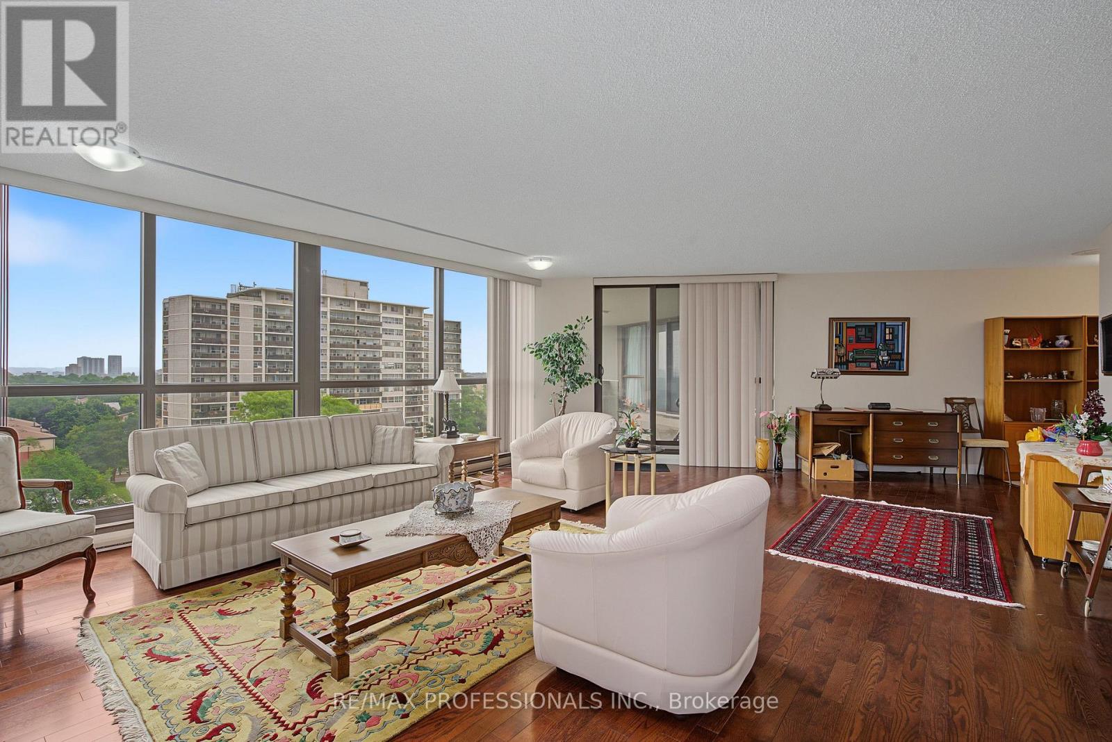 1004 - 2010 Islington Avenue, Toronto, Ontario M9P 3S8 - Photo 29 - W13663330