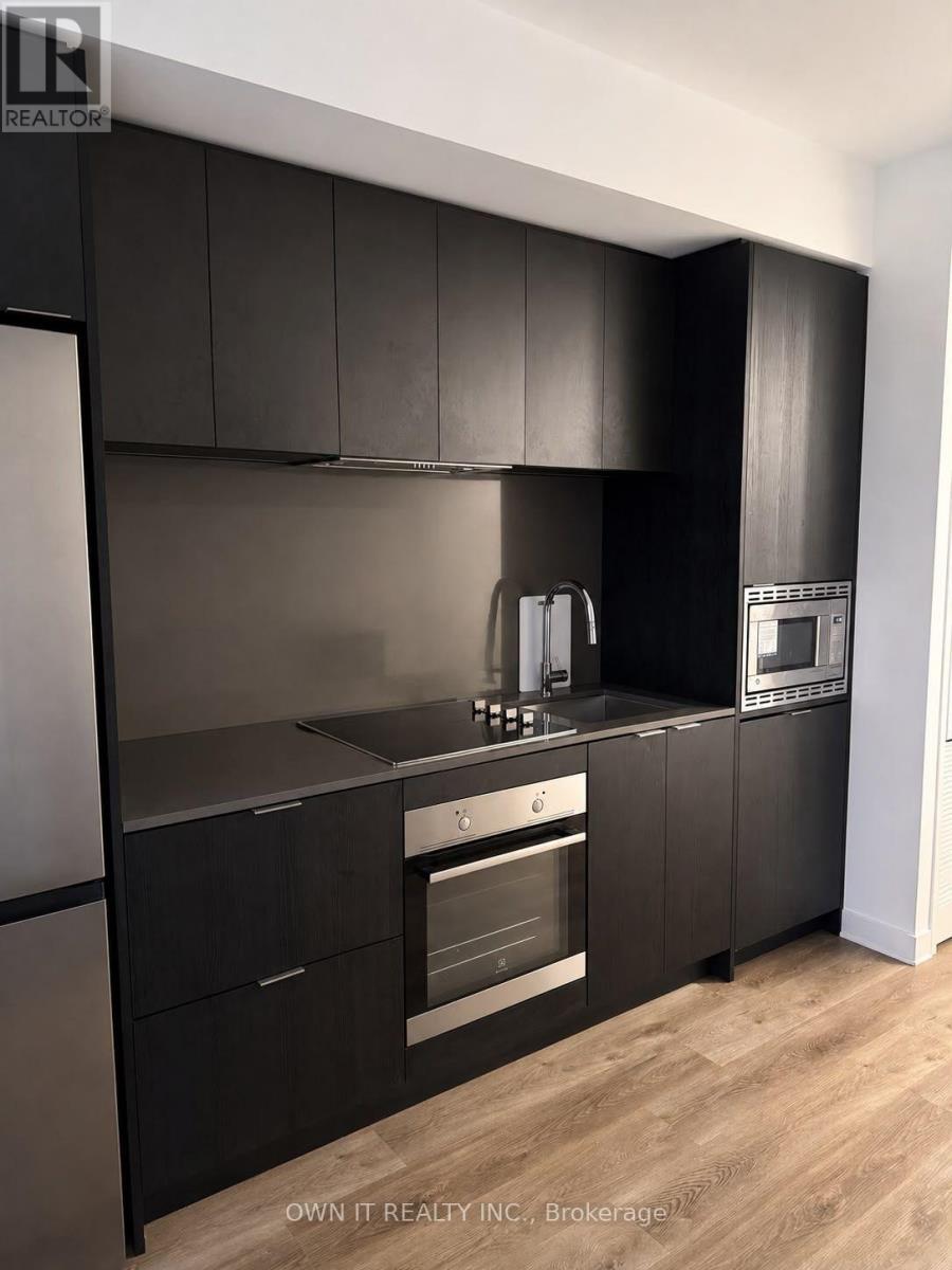 403 - 86 DUNDAS STREET E Mississauga (Cooksville) Ontario Canada L5B1H3 4