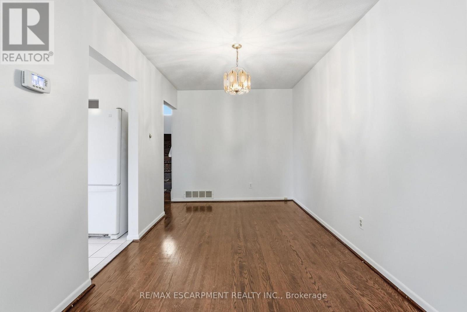2469 Padstow Crescent, Mississauga, Ontario  L5J 2G2 - Photo 11 - W13663372