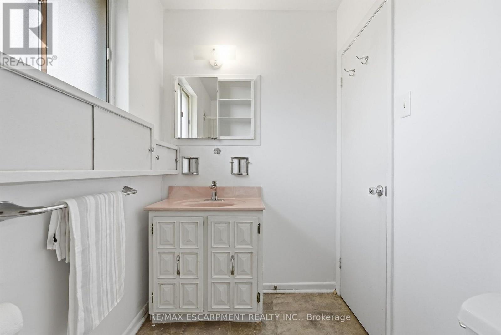 2469 Padstow Crescent, Mississauga, Ontario  L5J 2G2 - Photo 22 - W13663372