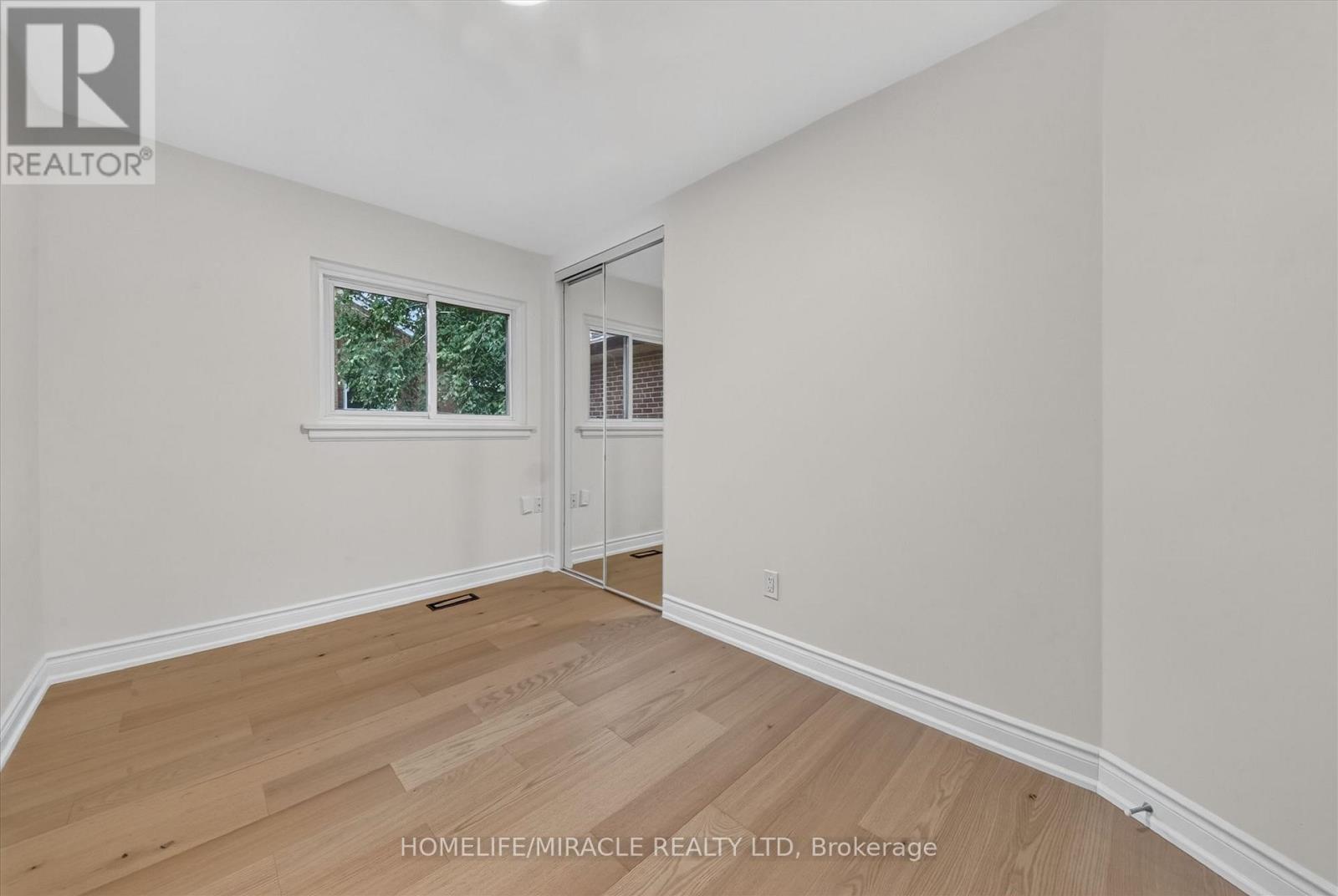 18 Elderfield Crescent, Toronto, Ontario M9C 3K7 - Photo 17 - W13663384