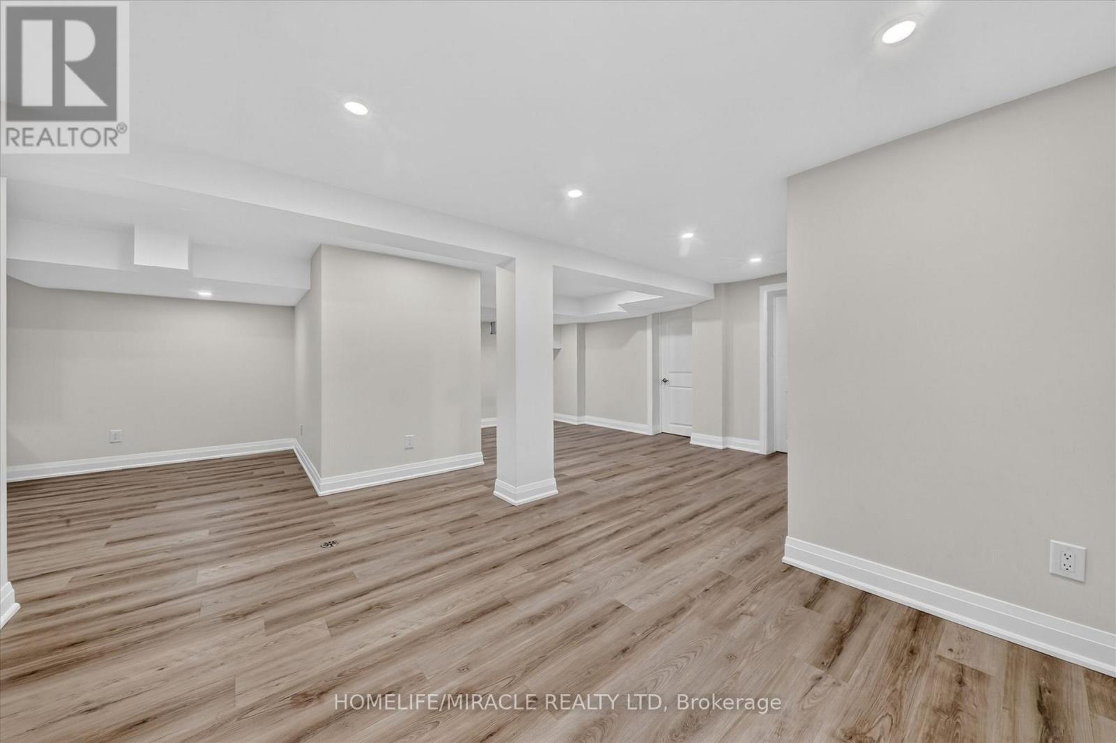 18 Elderfield Crescent, Toronto, Ontario M9C 3K7 - Photo 27 - W13663384