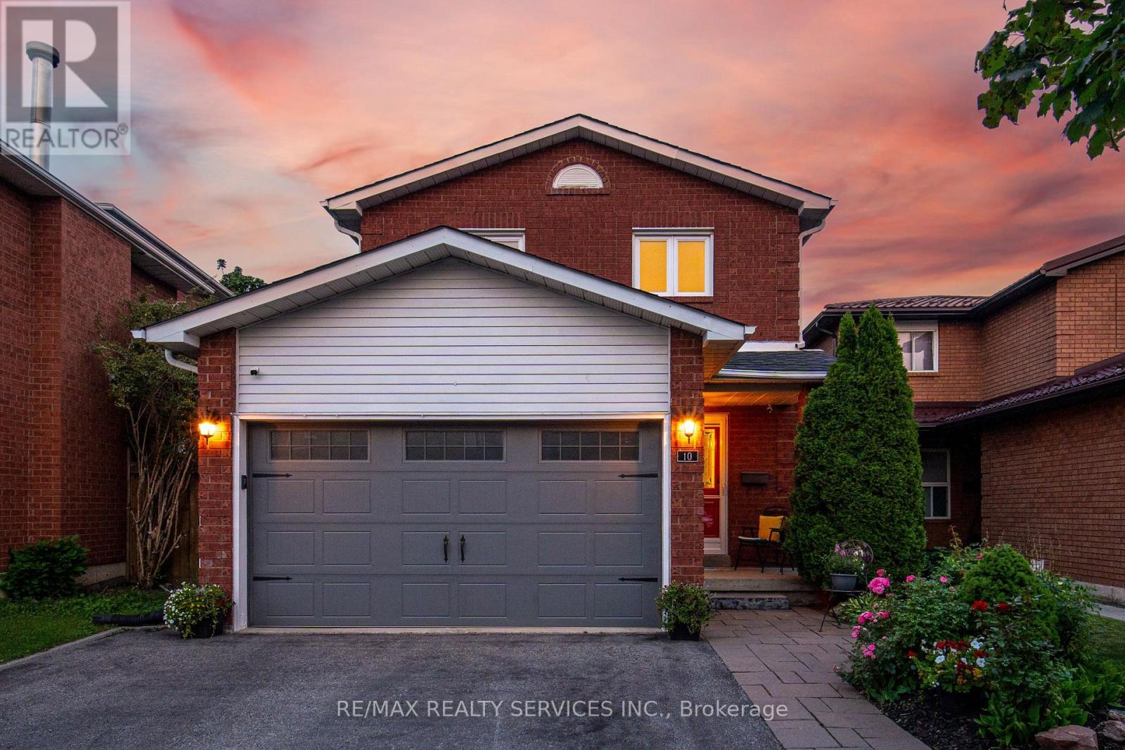 10 VALONIA DRIVE, Brampton, Ontario