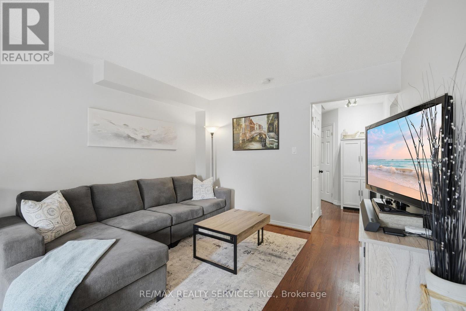 10 Valonia Drive, Brampton, Ontario  L6V 4J2 - Photo 11 - W13663404