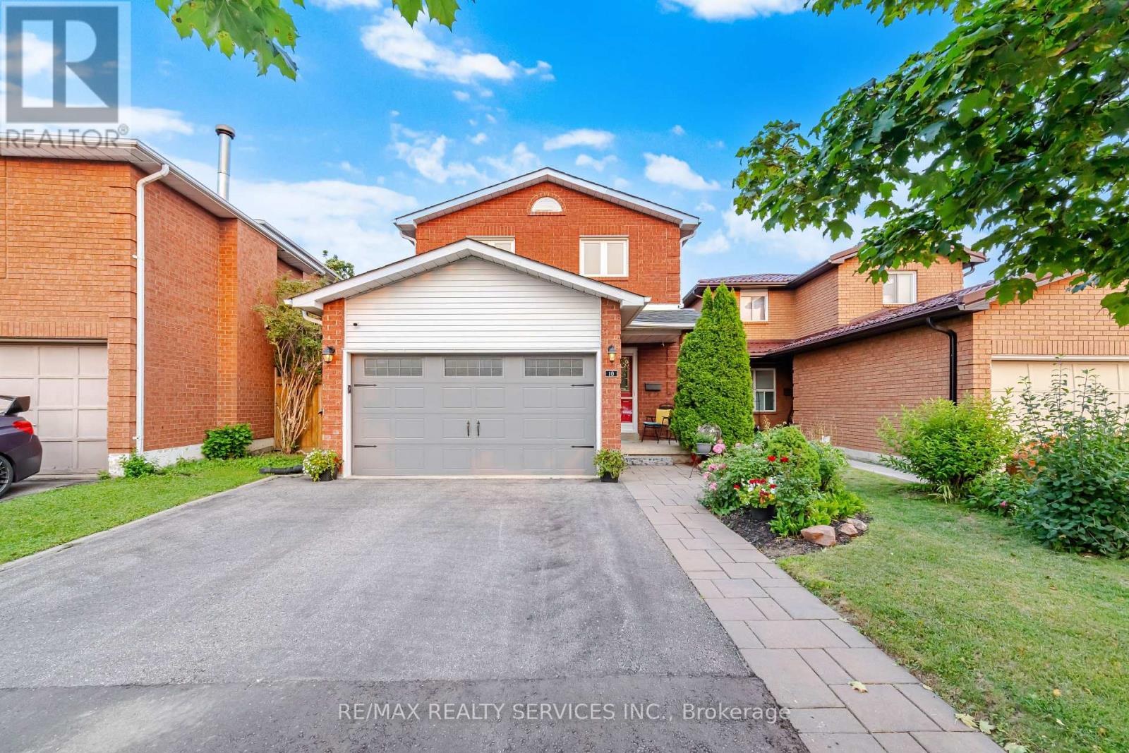 10 Valonia Drive, Brampton, Ontario  L6V 4J2 - Photo 4 - W13663404