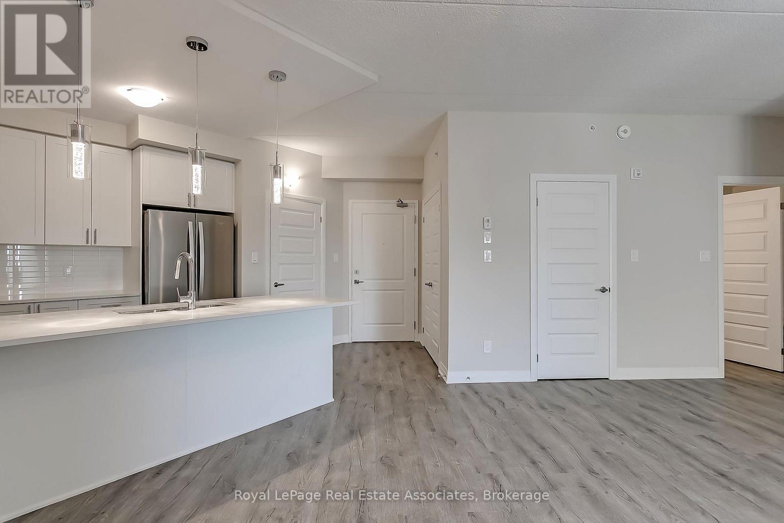 524 - 610 Farmstead Drive, Milton, Ontario  L9T 8X5 - Photo 4 - W13663414