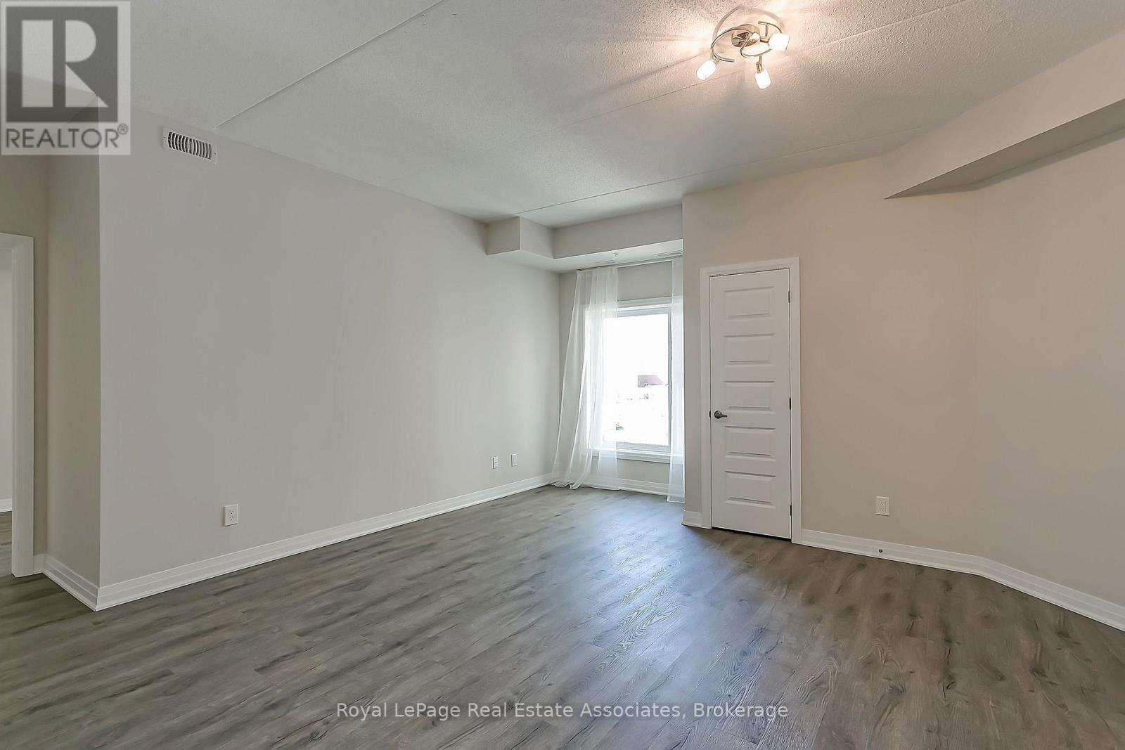 524 - 610 Farmstead Drive, Milton, Ontario  L9T 8X5 - Photo 5 - W13663414