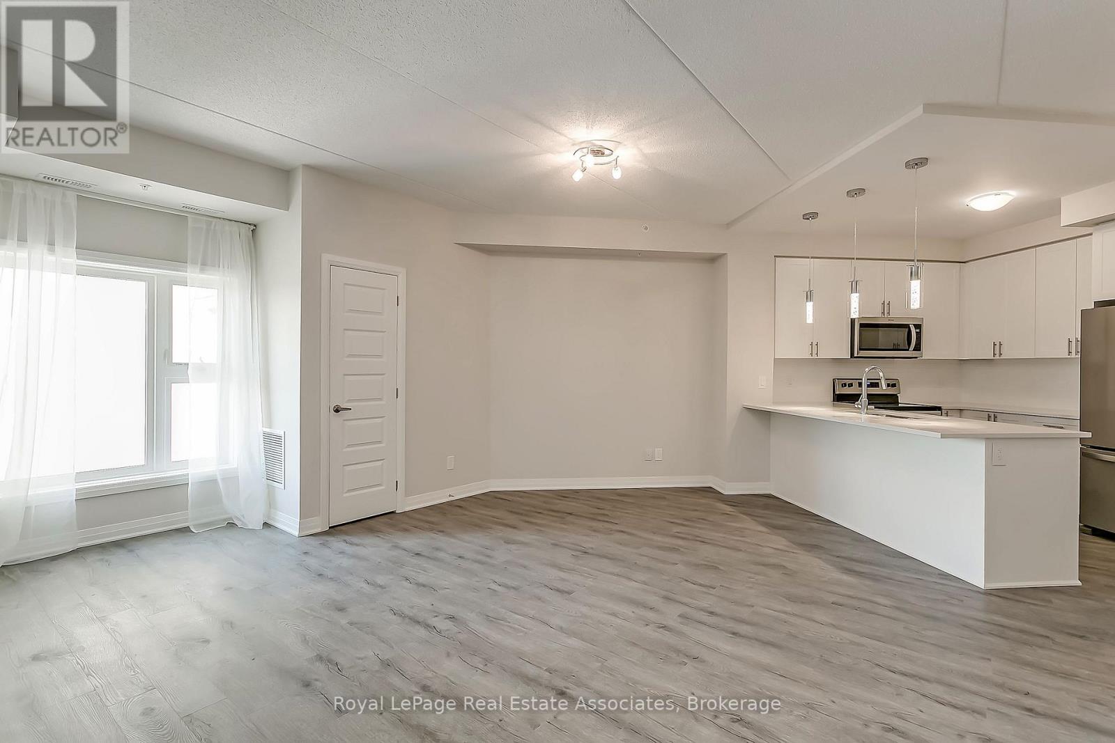 524 - 610 Farmstead Drive, Milton, Ontario  L9T 8X5 - Photo 7 - W13663414