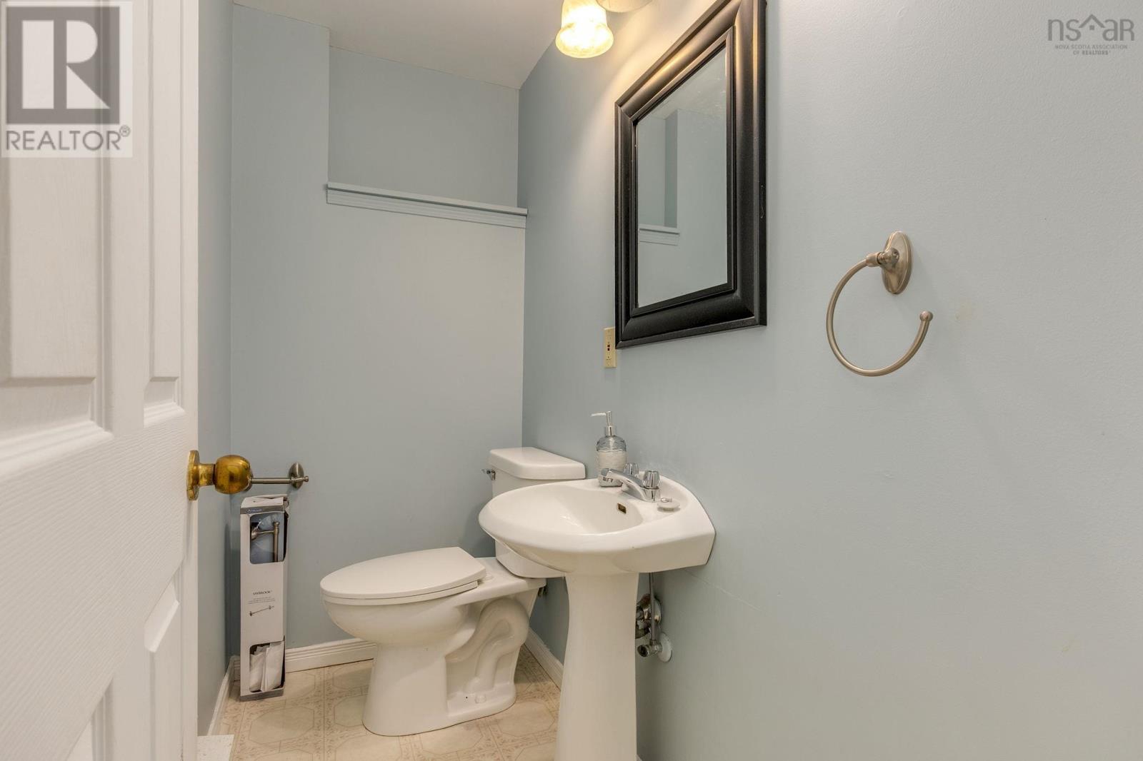 16 Clermont Crescent, Cole Harbour, Nova Scotia  B2W 4P1 - Photo 18 - 202619952