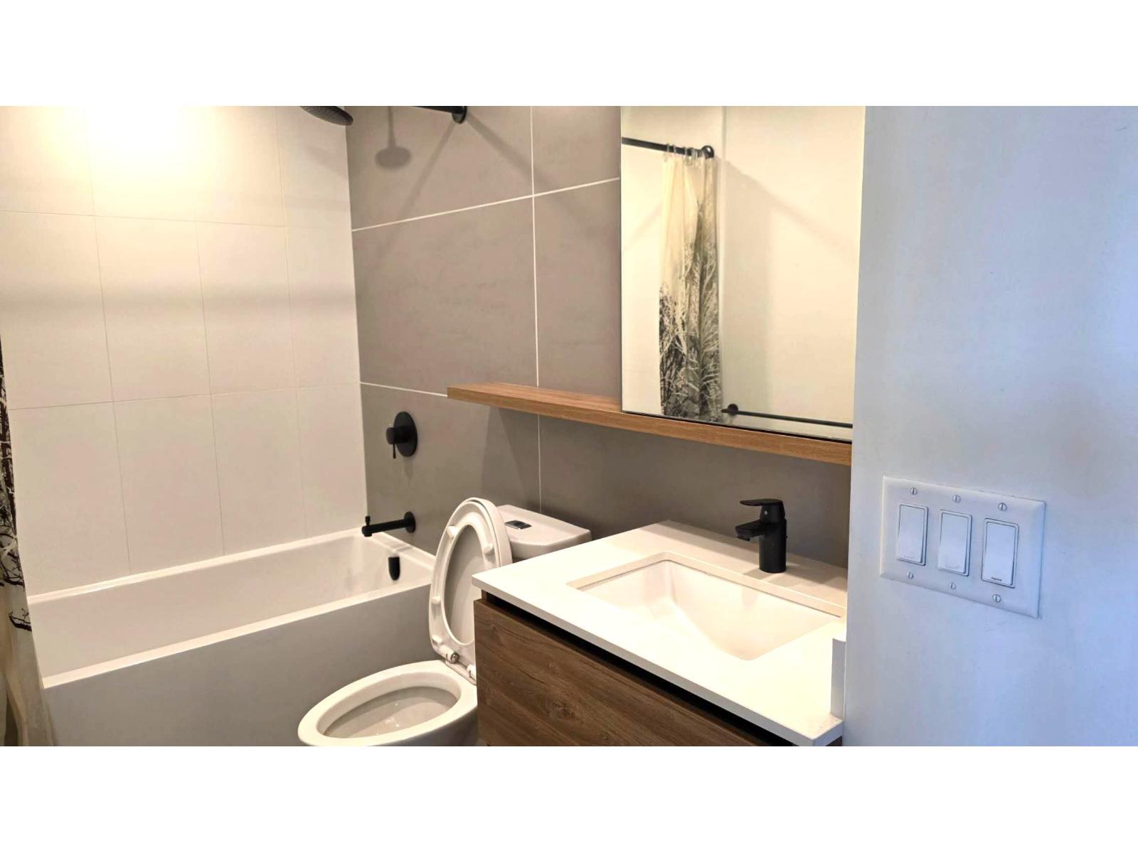809 10448 University Drive, Surrey, British Columbia  V3T 0S7 - Photo 9 - R3099392