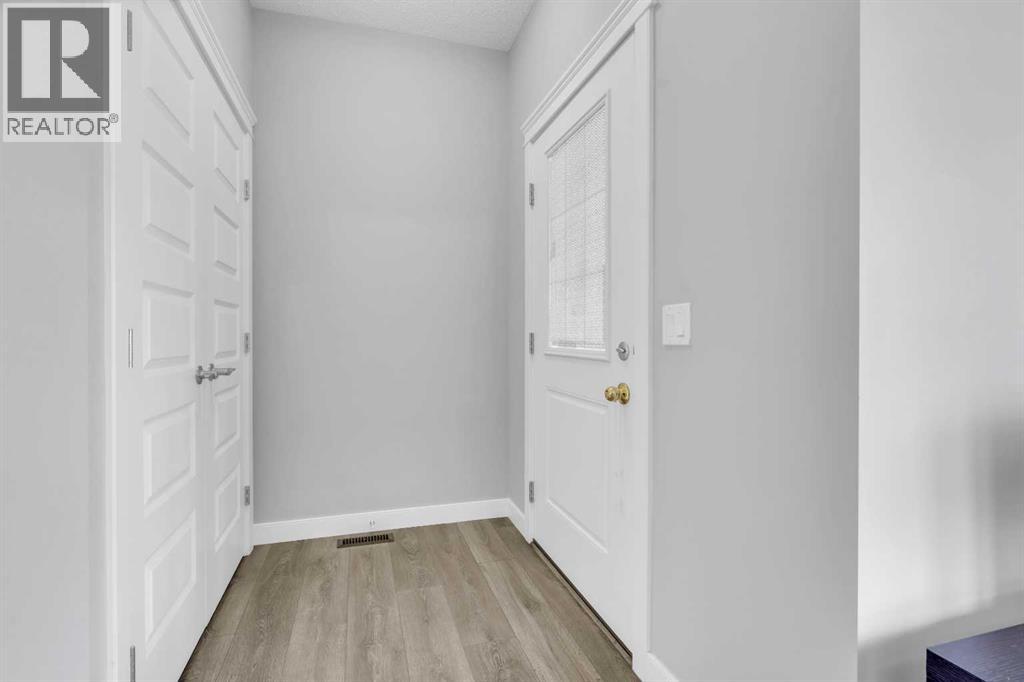 52 Red Embers Manor NE, Calgary, Alberta  T3N 1K6 - Photo 4 - A2310959