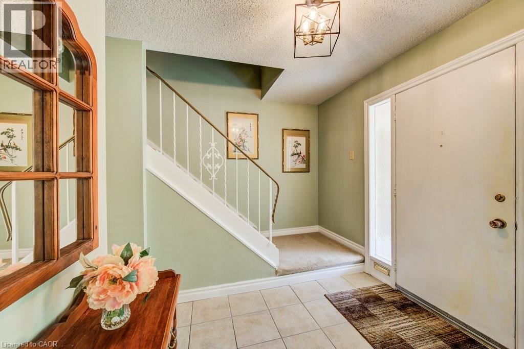 94 Mccarron Crescent, Waterloo, Ontario  N2L 5N2 - Photo 6 - 40843672