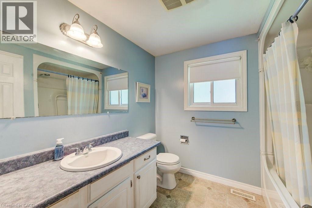 94 Mccarron Crescent, Waterloo, Ontario  N2L 5N2 - Photo 30 - 40843672