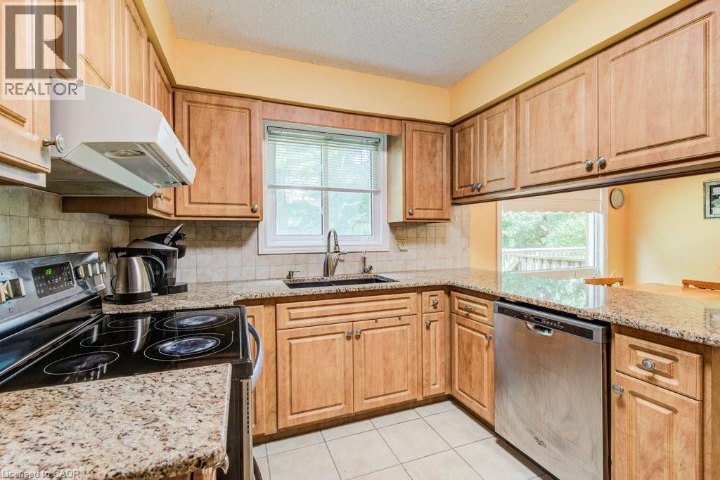 94 Mccarron Crescent, Waterloo, Ontario  N2L 5N2 - Photo 16 - 40843672