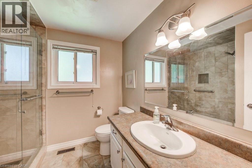 94 Mccarron Crescent, Waterloo, Ontario  N2L 5N2 - Photo 32 - 40843672