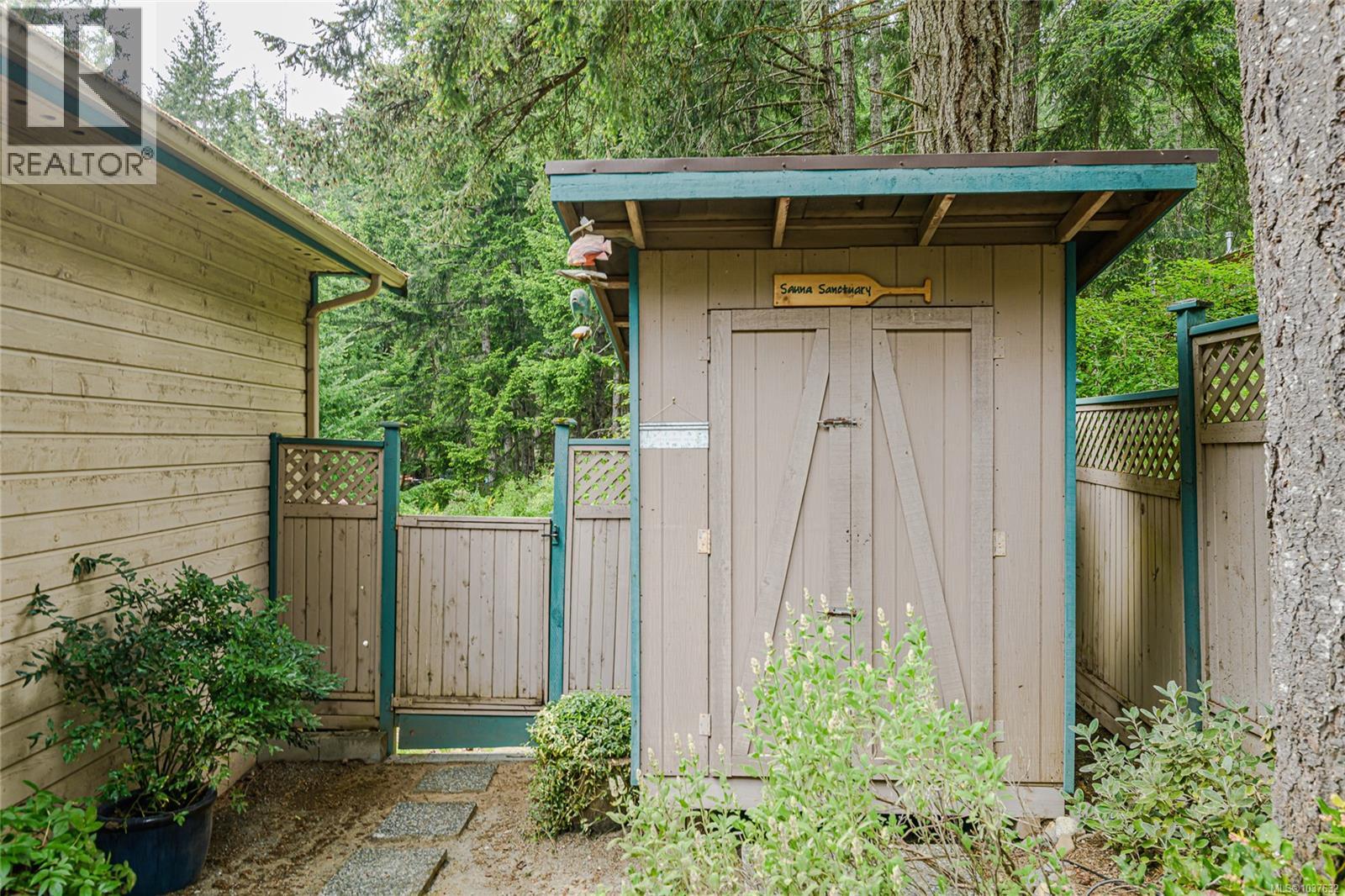 204 Cormorant Cres, Salt Spring, British Columbia  V8K 1G8 - Photo 35 - 1037632