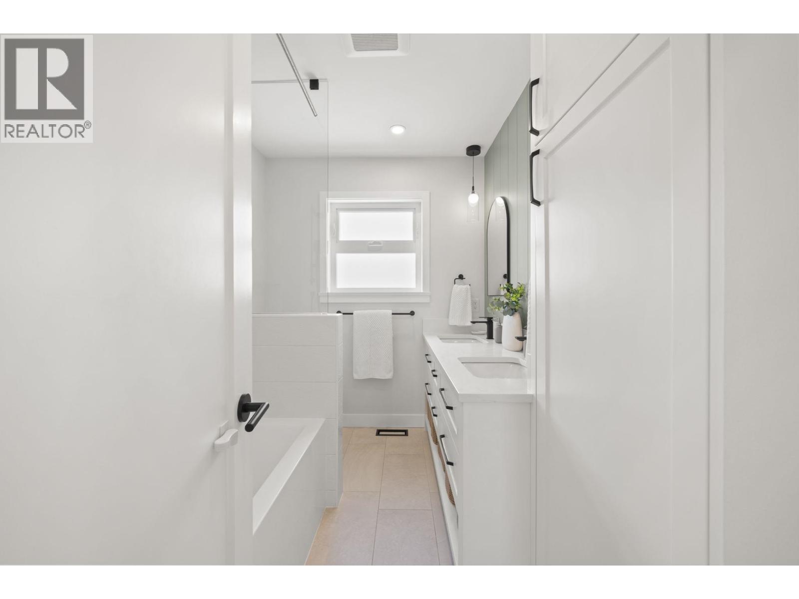 5301 10a Avenue, Delta, British Columbia  V4M 1Y5 - Photo 12 - R3150210
