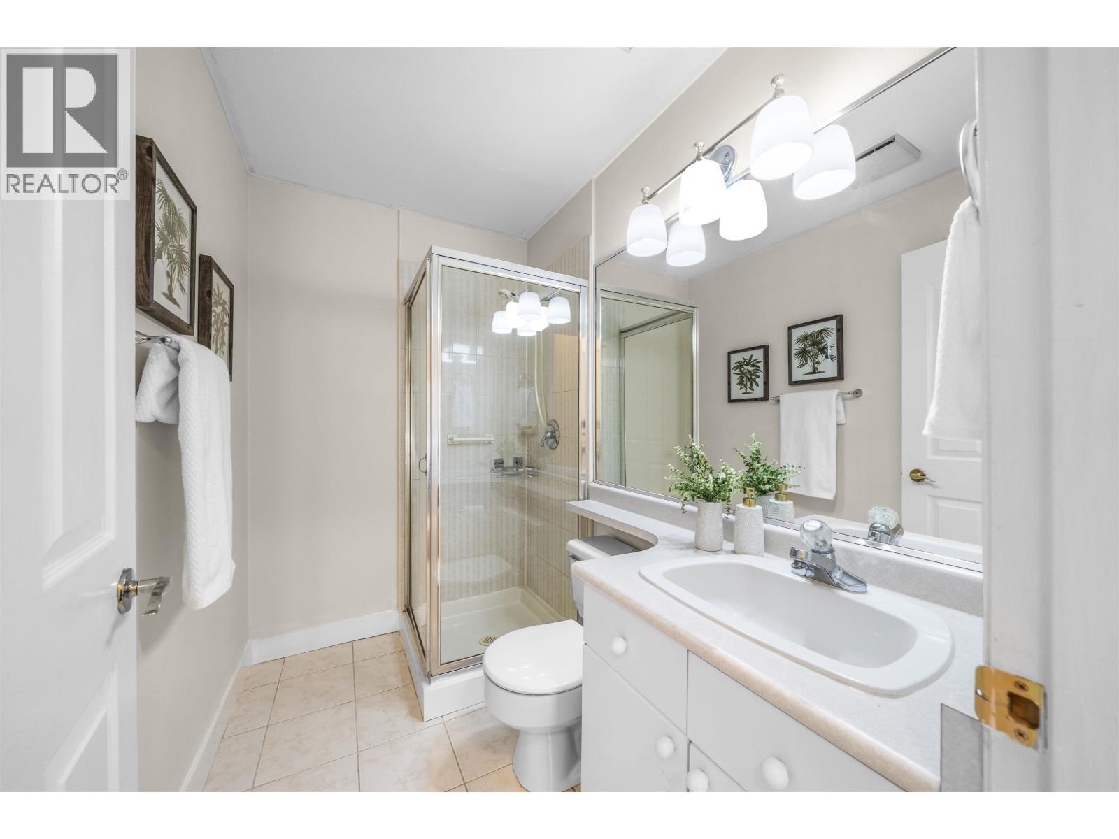 105 6688 Burlington Avenue, Burnaby, British Columbia  V5H 3M9 - Photo 10 - R3137985