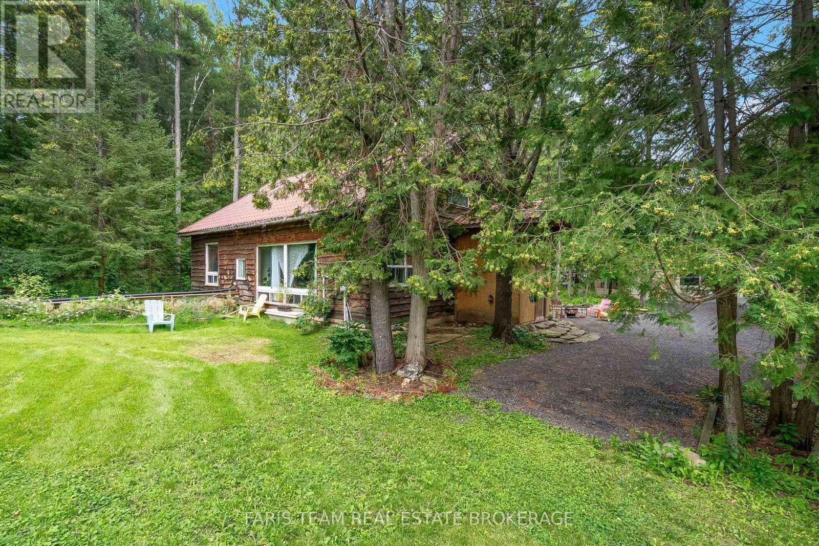 636 Harbour Street, Innisfil, Ontario  L0L 1K0 - Photo 44 - N13650608