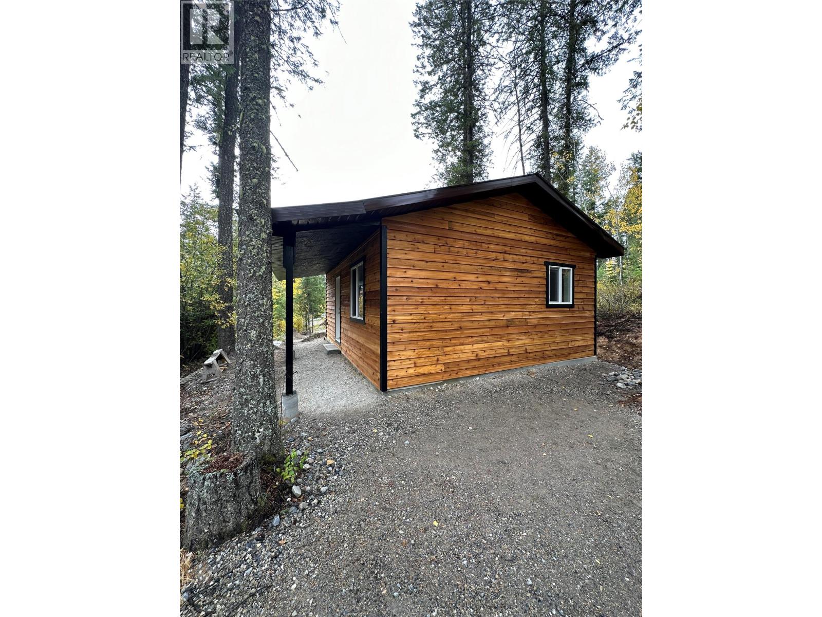 787 Golden Donald Upper Road, Golden, British Columbia  V0A 1H1 - Photo 2 - 10393249