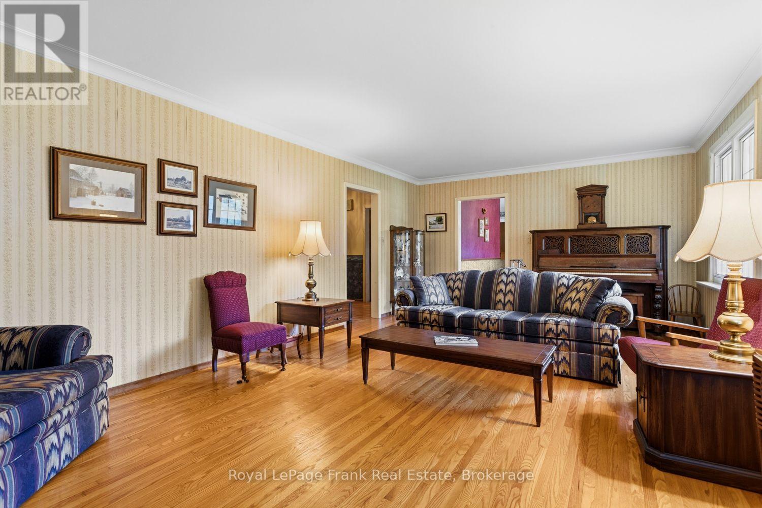 5080 Bowmanville Avenue, Clarington, Ontario L1C 6W6 - Photo 5 - E13656714