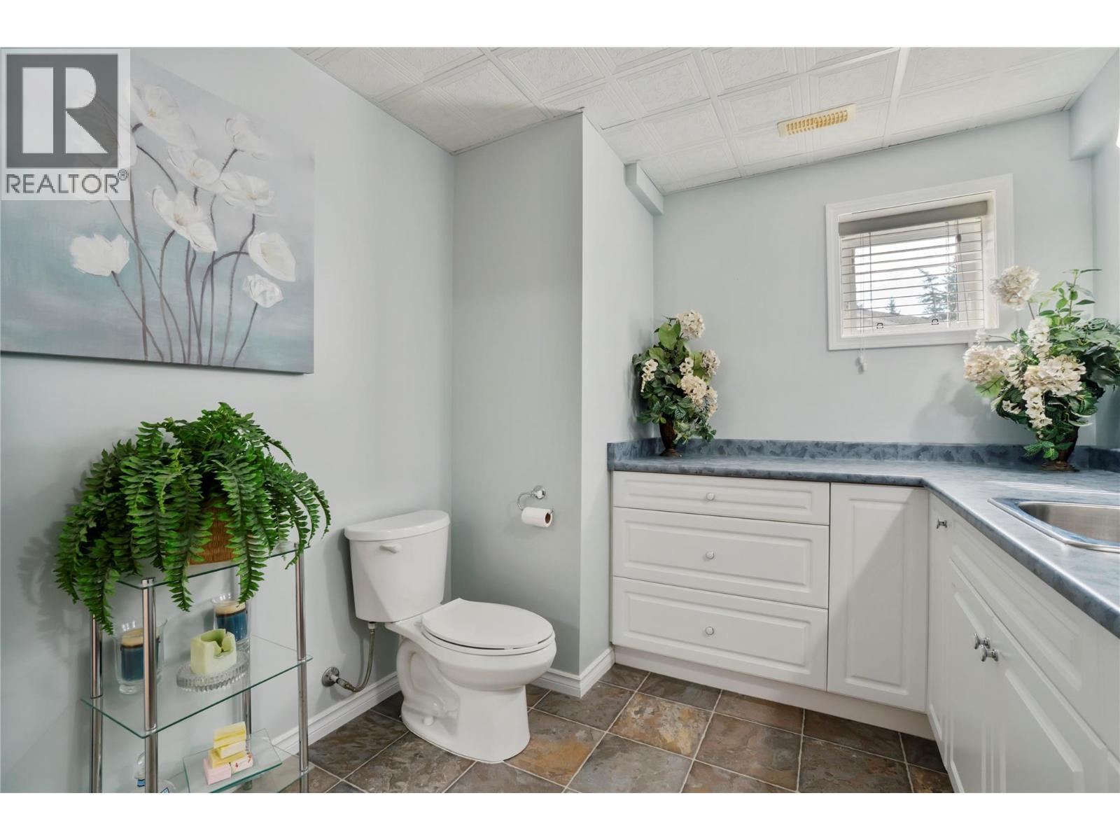 1406 Huckleberry Drive, Sorrento, British Columbia  V0E 2W1 - Photo 29 - 10395158