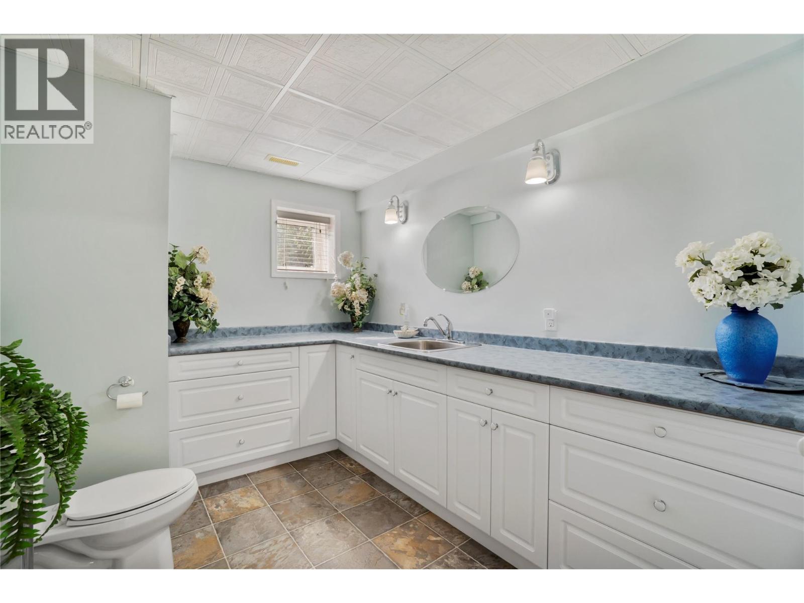 1406 Huckleberry Drive, Sorrento, British Columbia  V0E 2W1 - Photo 28 - 10395158