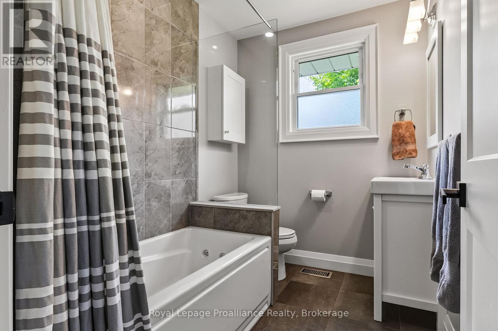 2991 Harwood Road, Hamilton Township, Ontario  K0K 1C0 - Photo 18 - X13663558