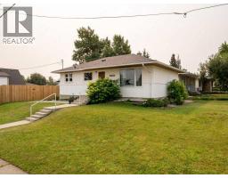 690 Florence Street, Pincher Creek, Alberta
