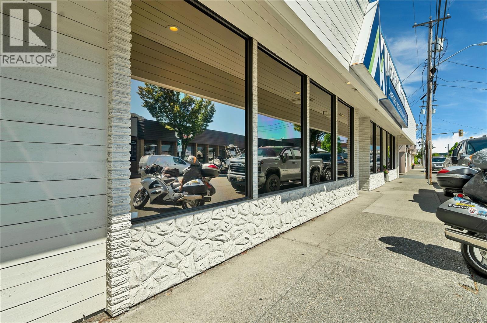 590 11th Ave, Campbell River, British Columbia  V9W 4G4 - Photo 2 - 1046326