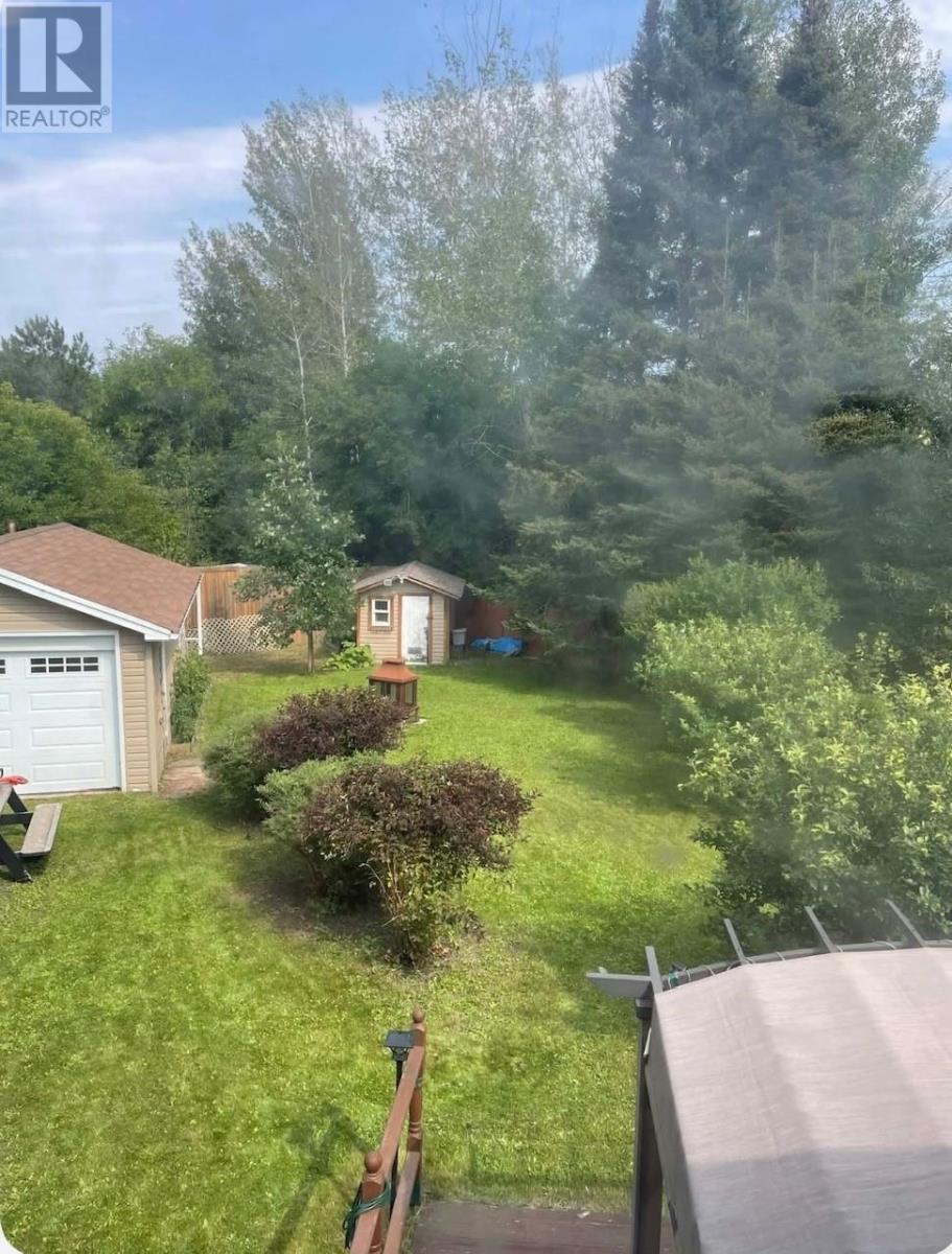 323A WENTWORTH CRES, Thunder Bay, Ontario