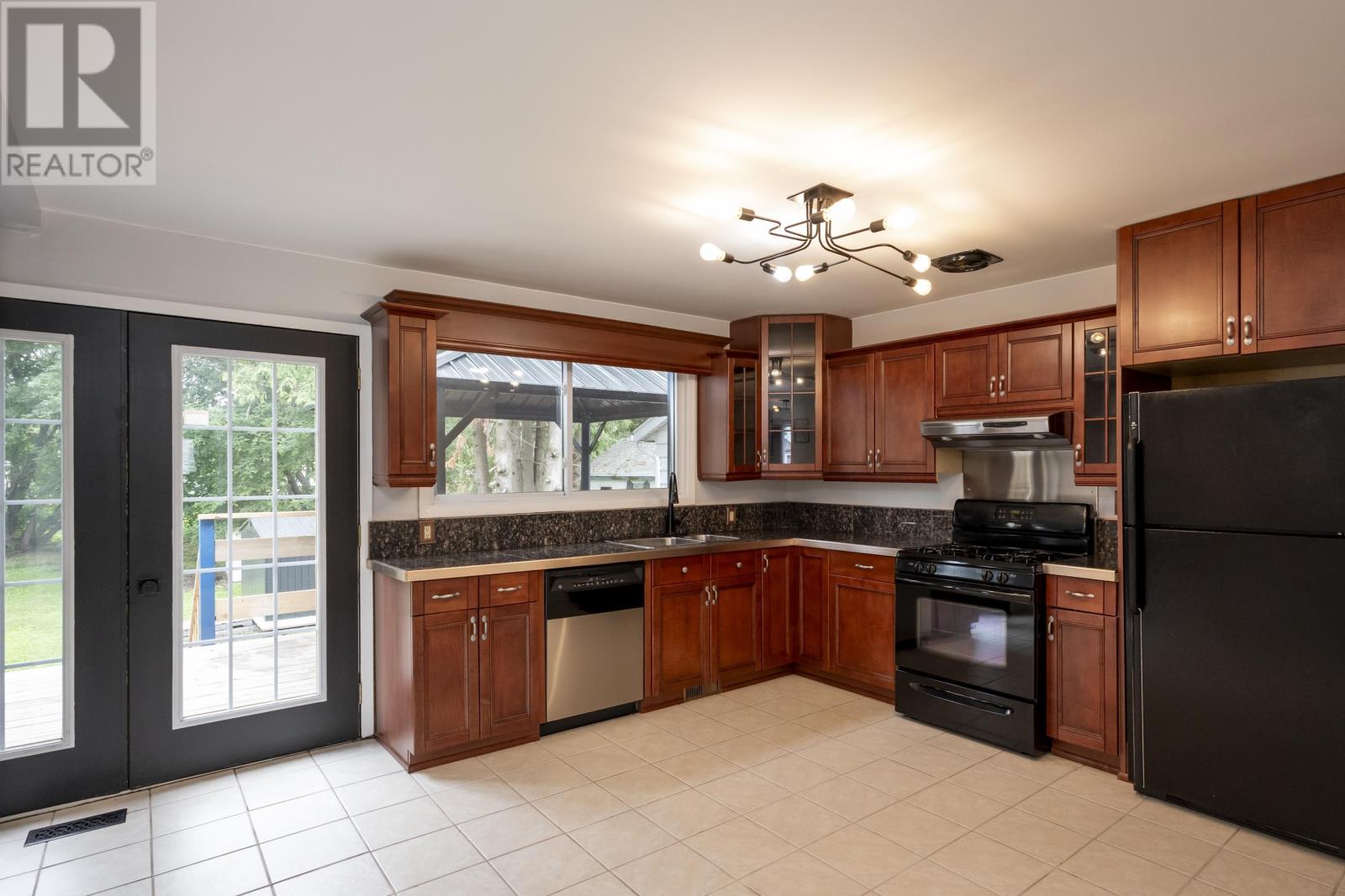 238 Angus St, Thunder Bay, Ontario  P7A 2Y4 - Photo 19 - TB2602330