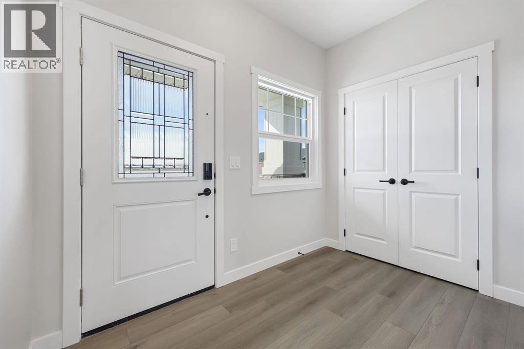 26 Baywater Rise SW, Airdrie, Alberta  T4B 3V3 - Photo 4 - A2335303