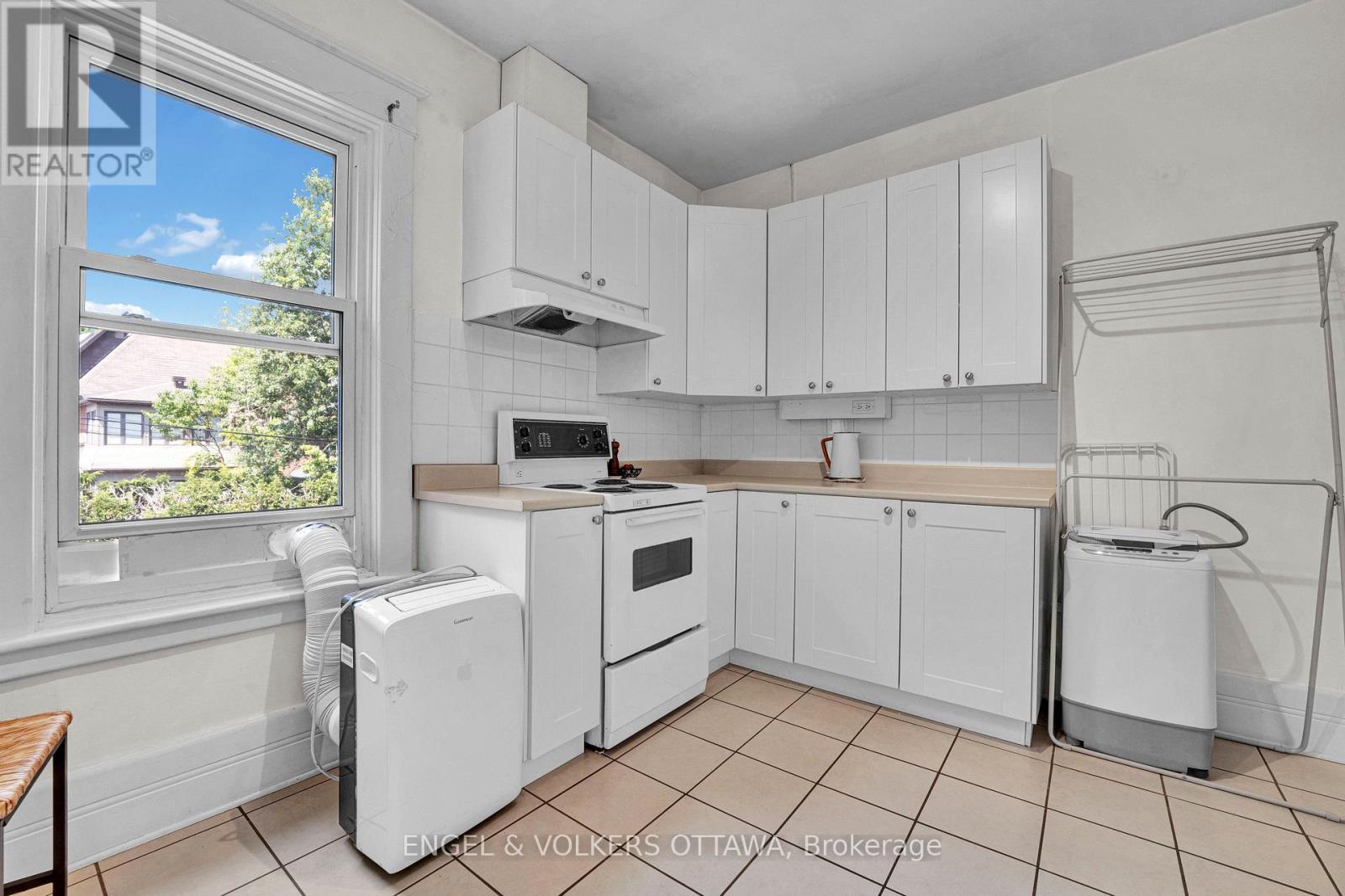2 - 172 Ivy Crescent, Ottawa, Ontario  K1M 1X6 - Photo 8 - X13663466