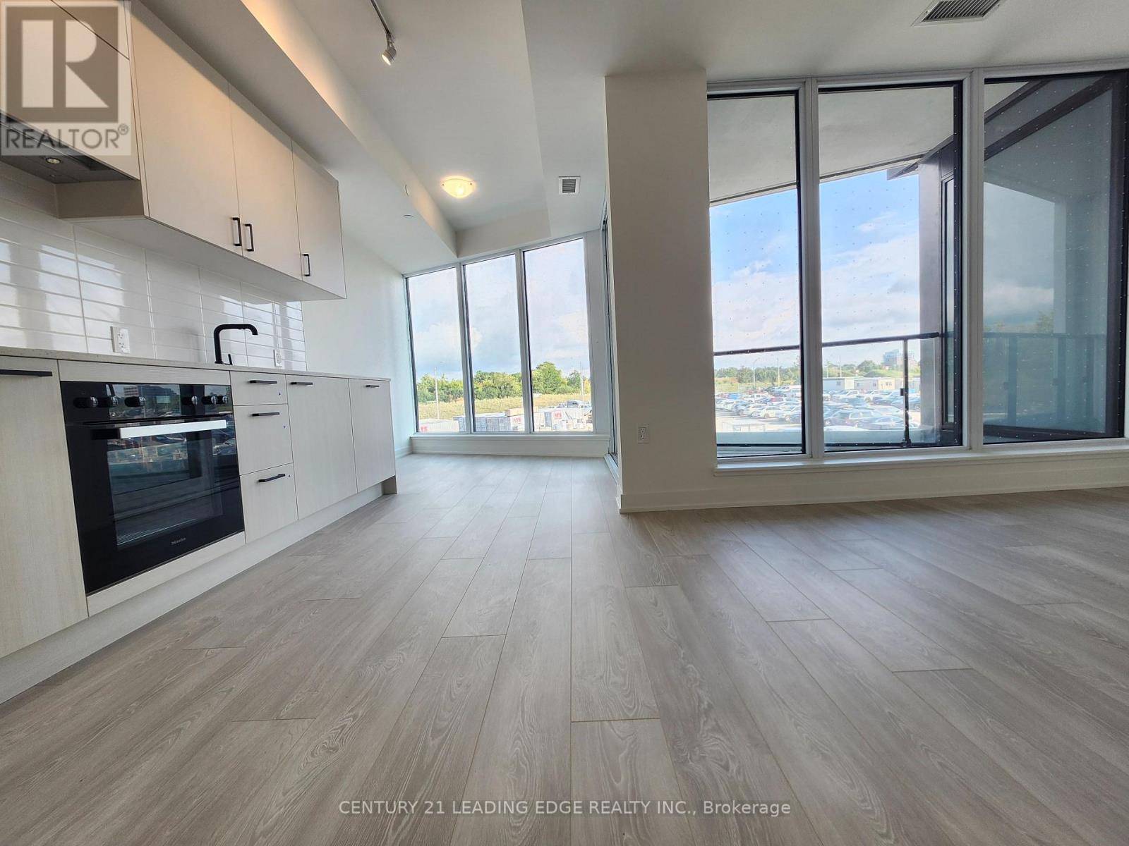 219 - 1 Kyle Lowry Road, Toronto, Ontario M3C 0S6 - Photo 11 - C13659152