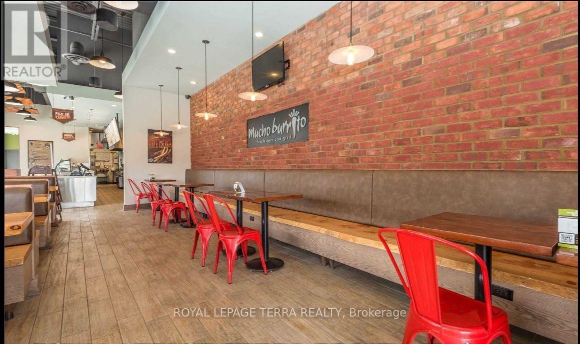 18267 Yonge Street, East Gwillimbury, Ontario  L9N 0J1 - Photo 11 - N13126808