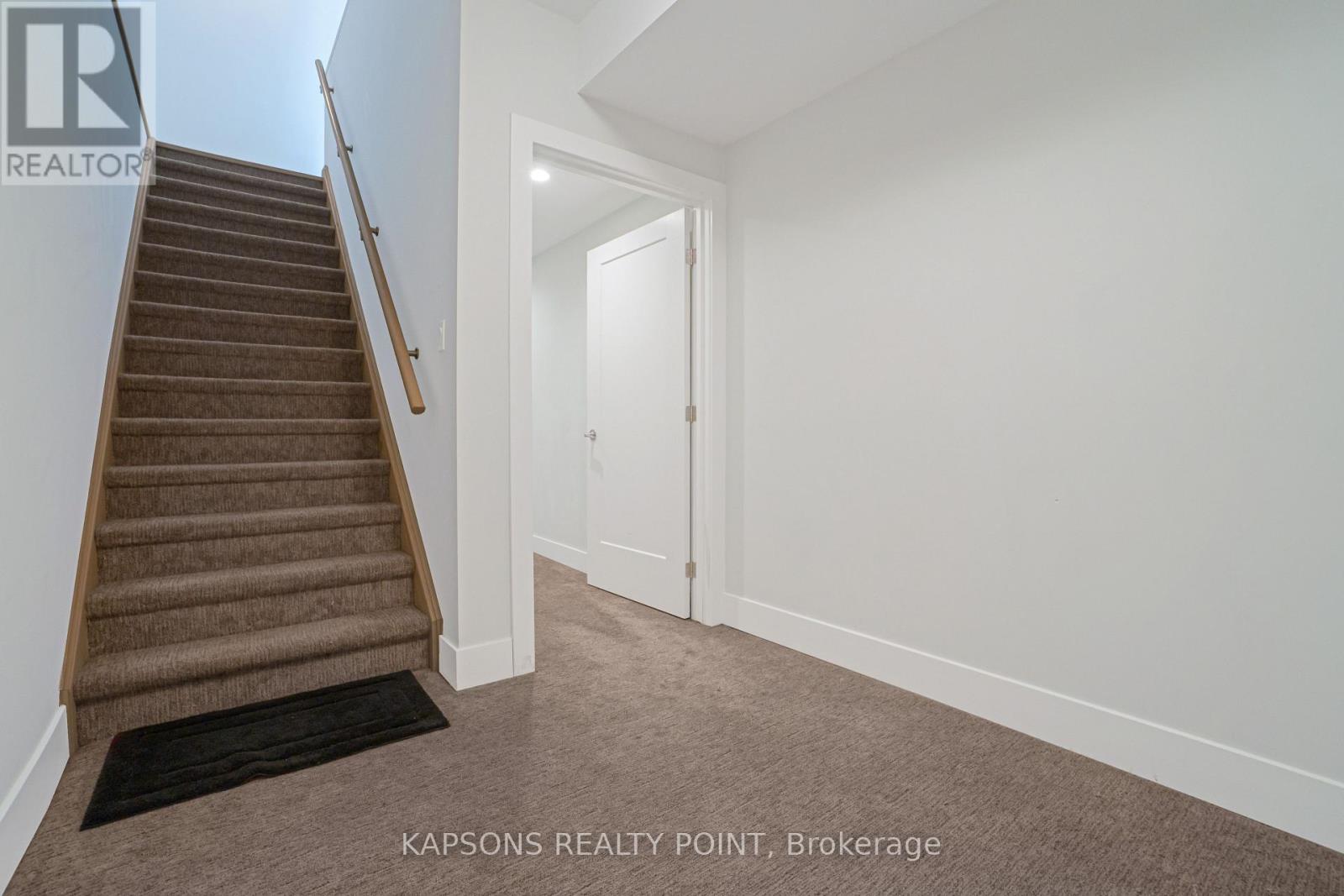 2368 Red Thorne Avenue, London South, Ontario  N6P 0E8 - Photo 32 - X13644868