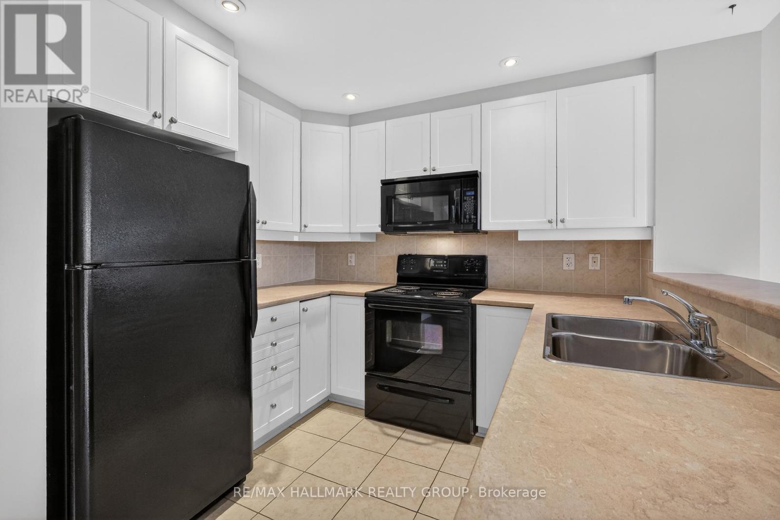 301 - 1005 Beauparc Private, Ottawa, Ontario  K1J 0A1 - Photo 11 - X13663346