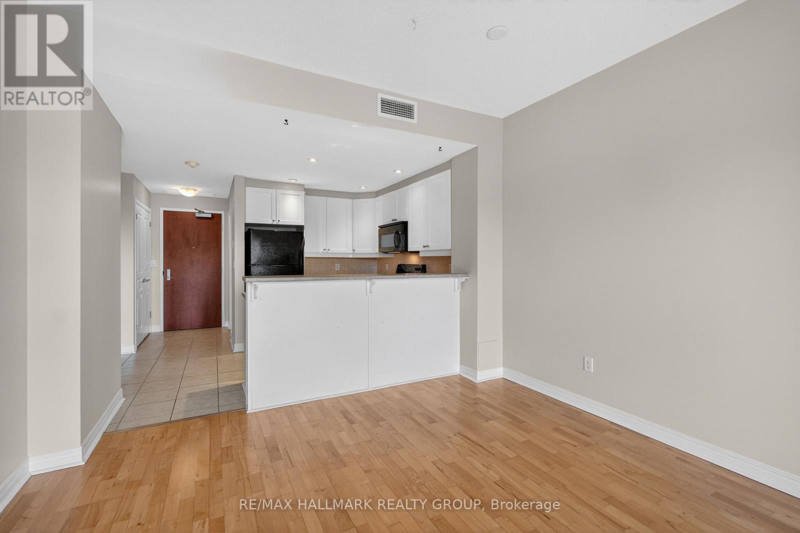 301 - 1005 Beauparc Private, Ottawa, Ontario  K1J 0A1 - Photo 21 - X13663346