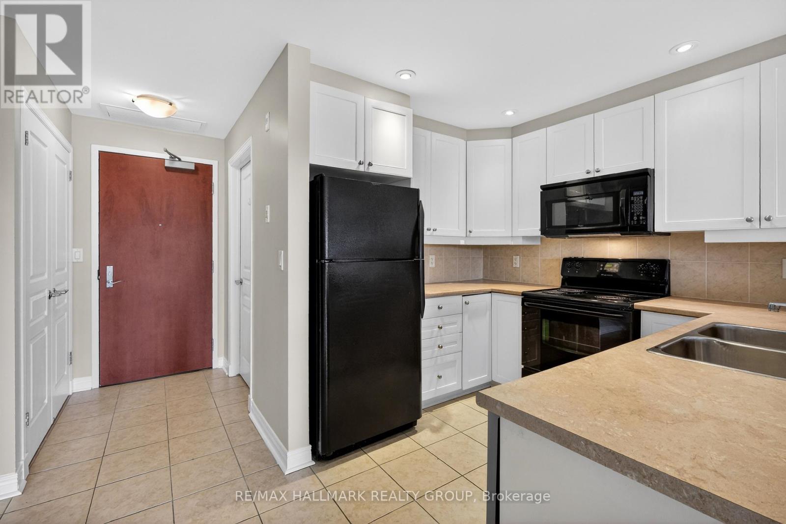 301 - 1005 Beauparc Private, Ottawa, Ontario  K1J 0A1 - Photo 12 - X13663346