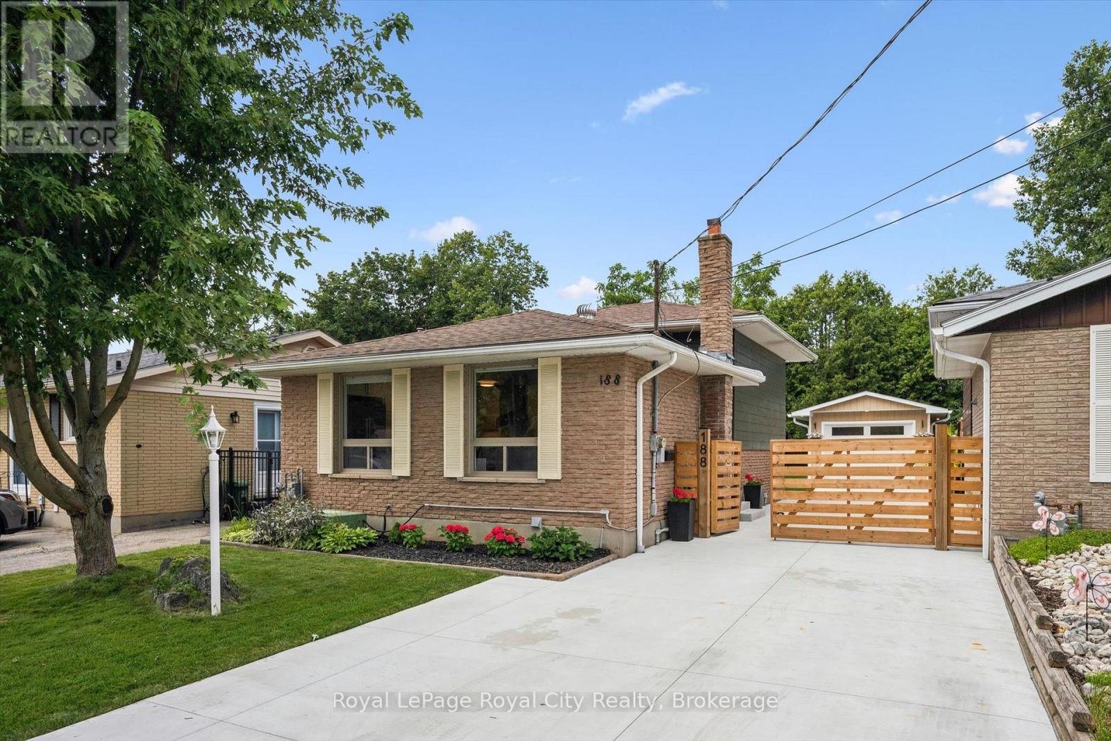 188 Country Club Drive, Guelph (Victoria North), Ontario  N1E 3L2 - Photo 2 - X13663566