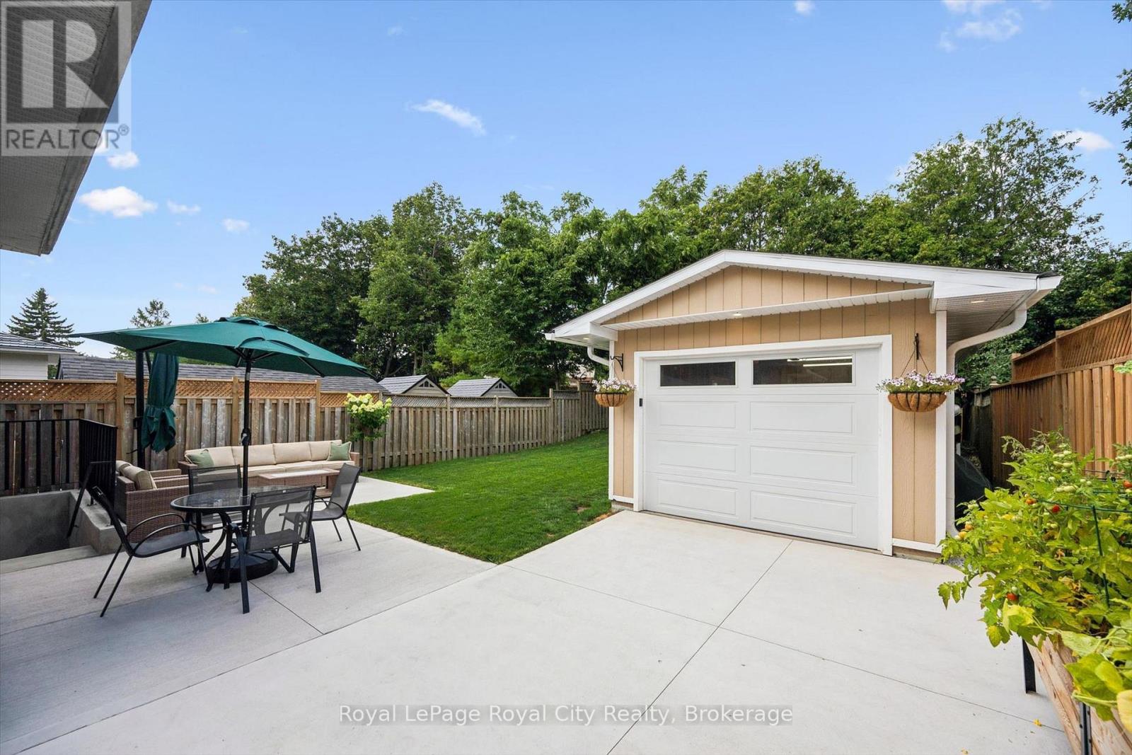 188 Country Club Drive, Guelph (Victoria North), Ontario  N1E 3L2 - Photo 25 - X13663566