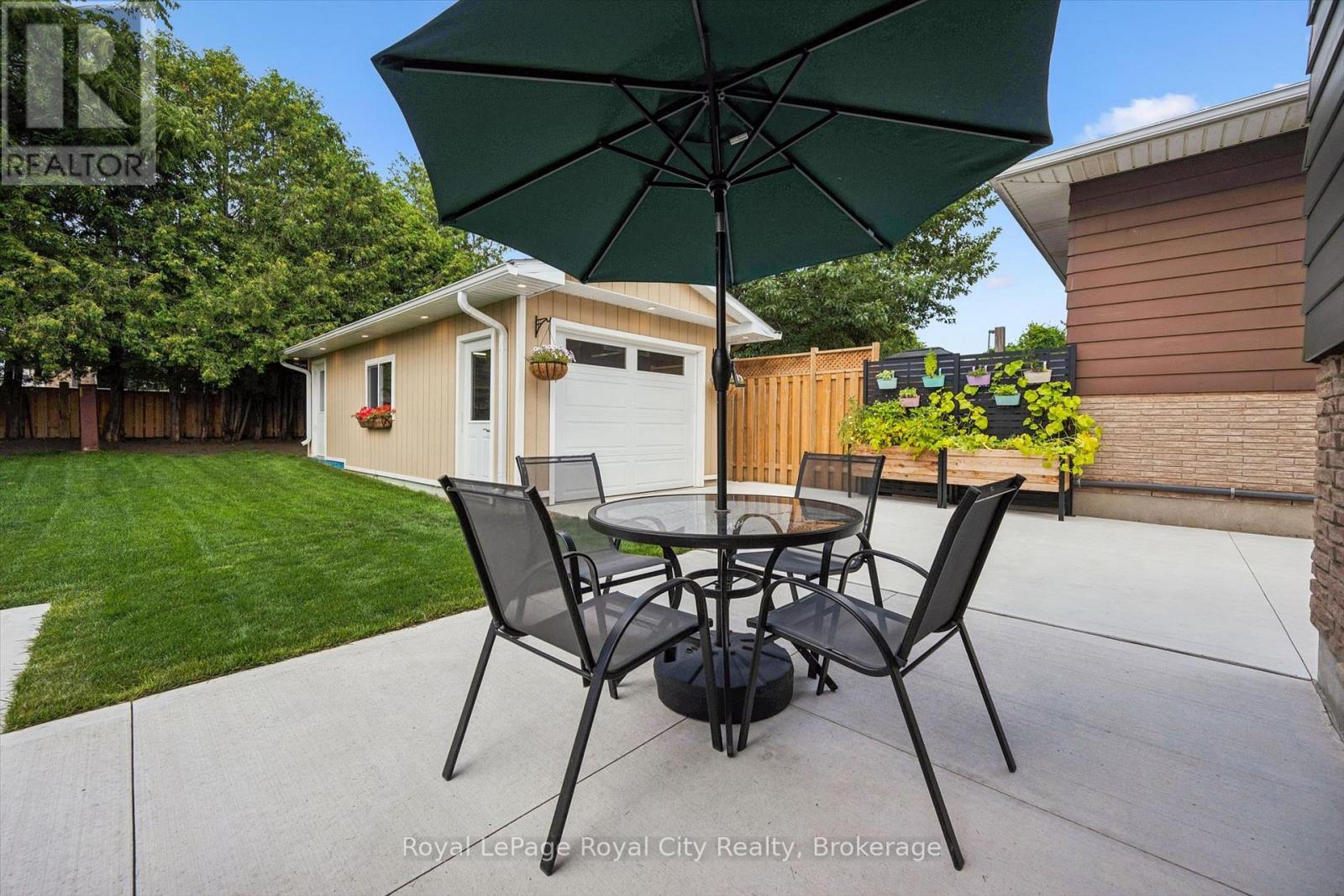 188 Country Club Drive, Guelph (Victoria North), Ontario  N1E 3L2 - Photo 38 - X13663566