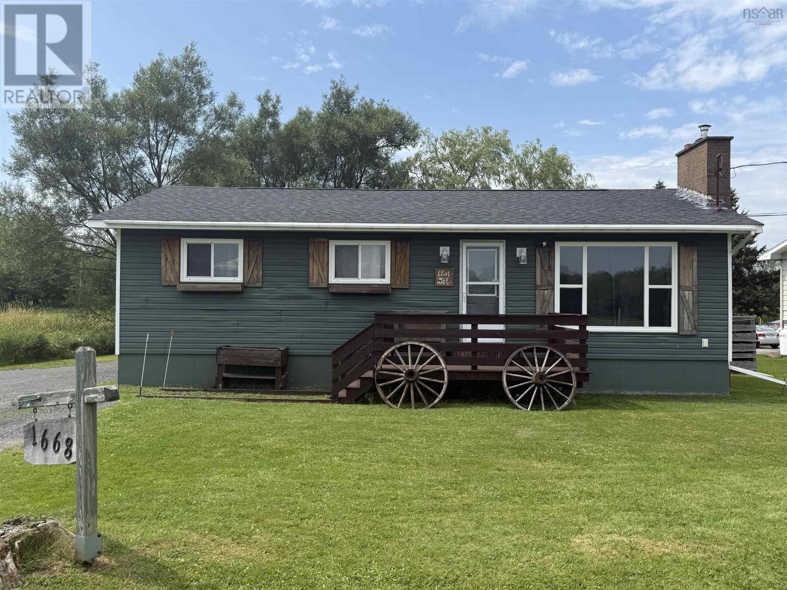 1668 Mackay Street, Westville, Nova Scotia  B0K 2A0 - Photo 1 - 202602471