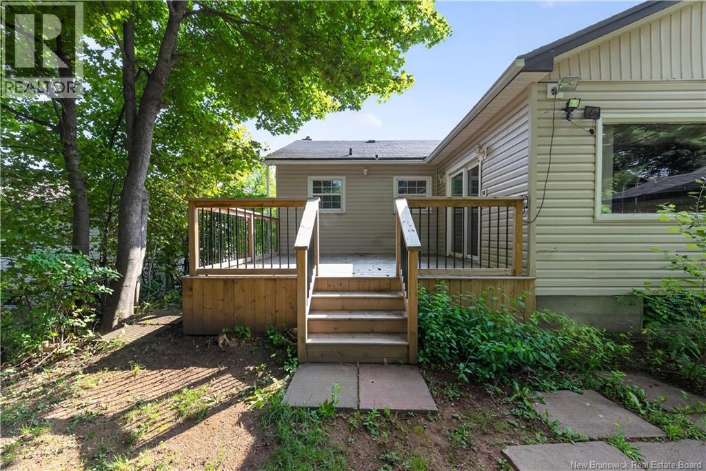 232 Leslie Street, Moncton, New Brunswick  E1C 6M9 - Photo 41 - NB145744