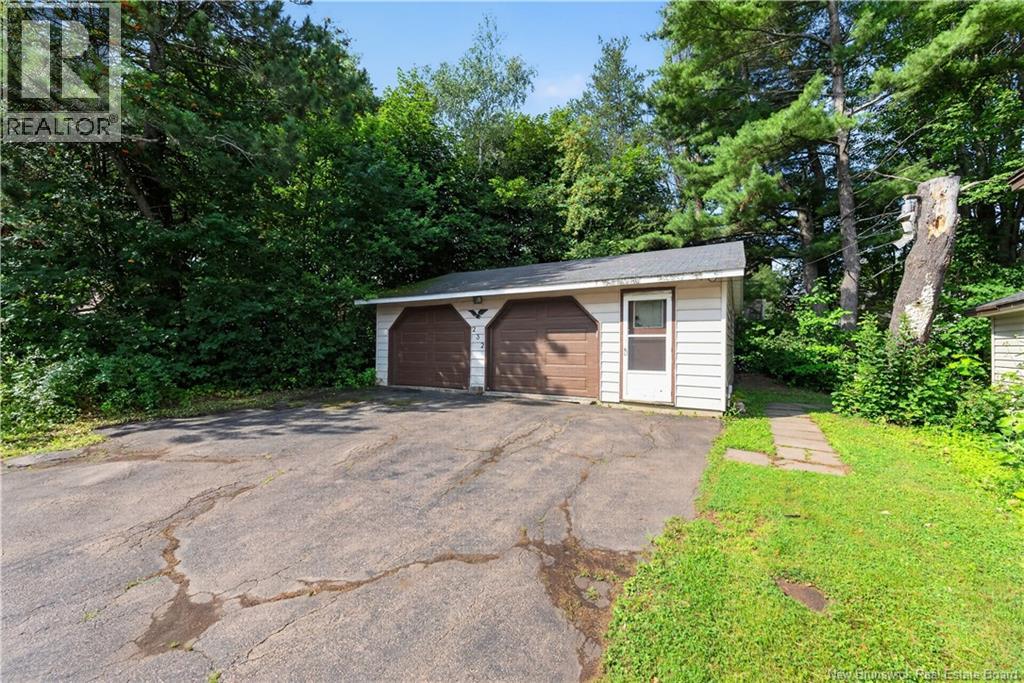 232 Leslie Street, Moncton, New Brunswick  E1C 6M9 - Photo 43 - NB145744