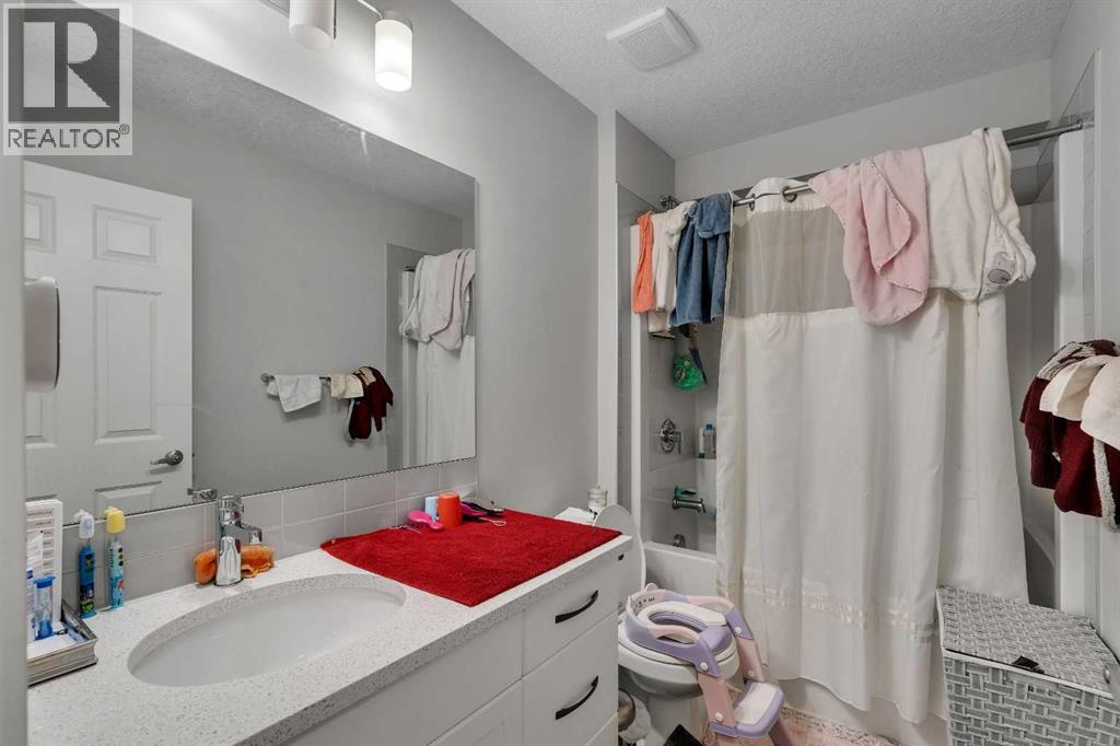 552 Redstone Drive Ne, Calgary, Alberta  T3N 0R3 - Photo 18 - A2310627