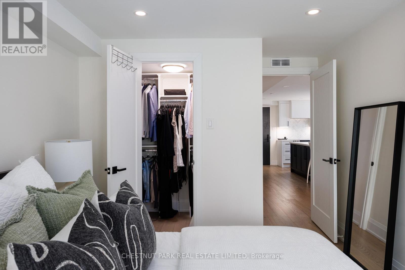 203 - 40 Oaklands Avenue, Toronto, Ontario M4V 2Z3 - Photo 22 - C13663468